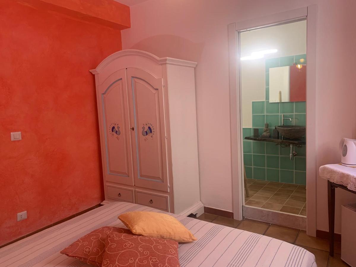 Da Ida Hotel Bosa Eksteriør billede